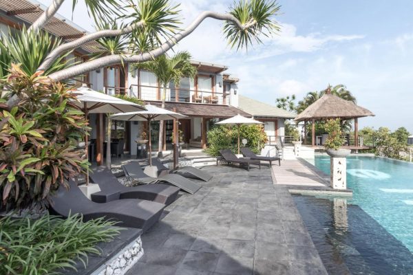 Villa Hening 8 Bedrooms-Jimabaran-03