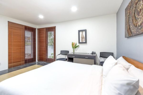 Villa Hening 8 Bedrooms-Jimabaran-13