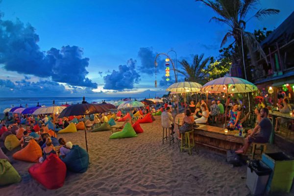 pantai-seminyak-profile1645540164